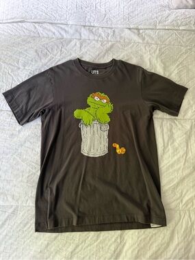 Uniqlo x Kaws x Sesame Street